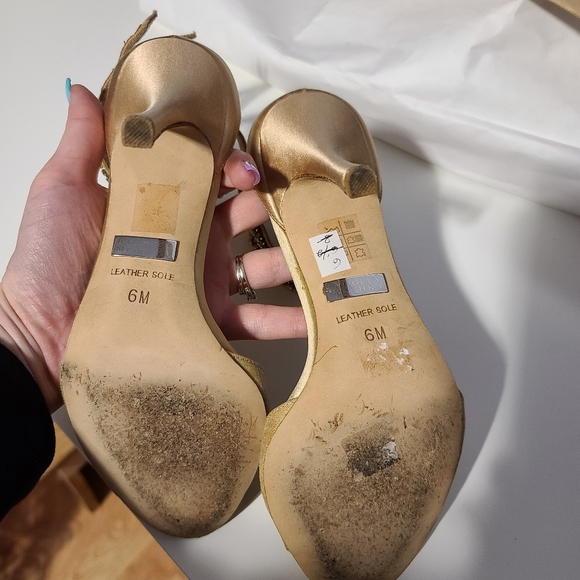 Badgley Mischka heels - Picture 3 of 3